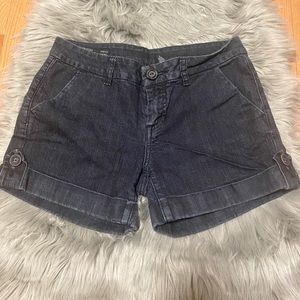 Charlston dark blue stretchable jean shorts